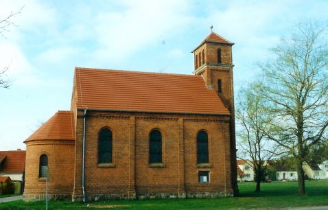 2001_Kirche Muetzdorf.jpg