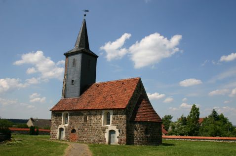 2001_Kirche Lehnsdorf.JPG